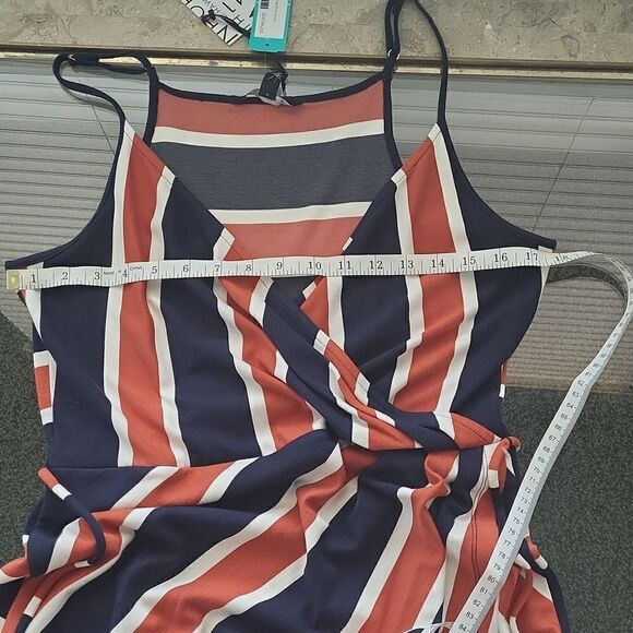 41 Hawthorn Annora Faux Wrap Knit Dress - Picture 10 of 11